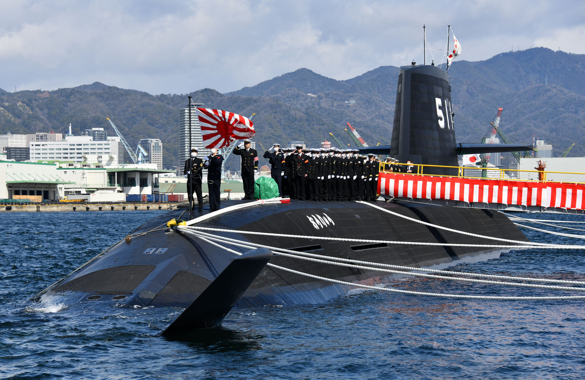 Церемония принятия на вооружение подводной лодки «Орю»  JMSDF