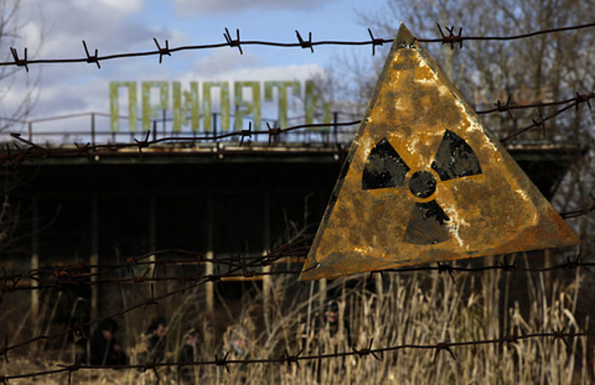 xthyj Возле Чернобыльской АЭС хотят строить датацентры, солнечные и ветровые электростанции. Уже работает СЭС на 1 МВт, другая - строится