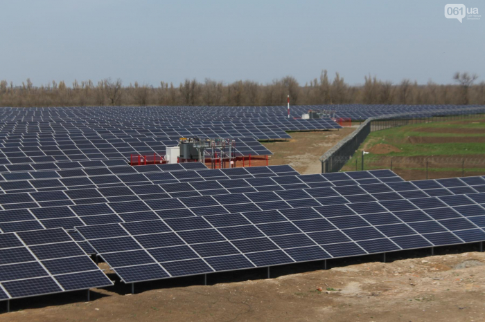 zaporoznye3 В запорожской громаде на месте свалки построили солнечную электростанцию